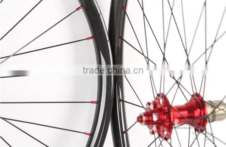 T700 Rim Mountain Wheelset / Clincher Wheelset in Carbon Wheelset China