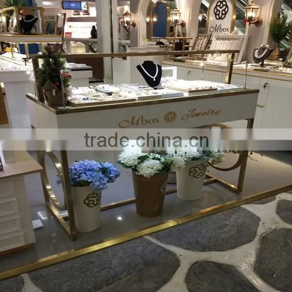 good jewellery display stand