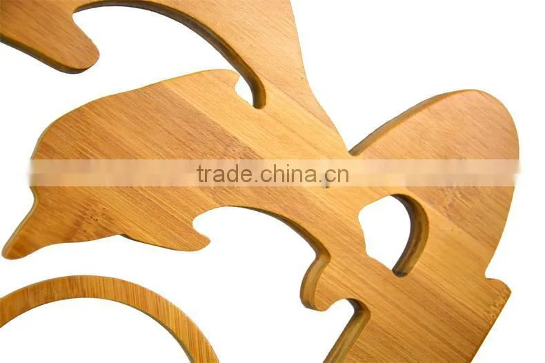 WR002/100% bamboo Material Hot Sale Dolphin Shaped Bamboo Red Wine Rack