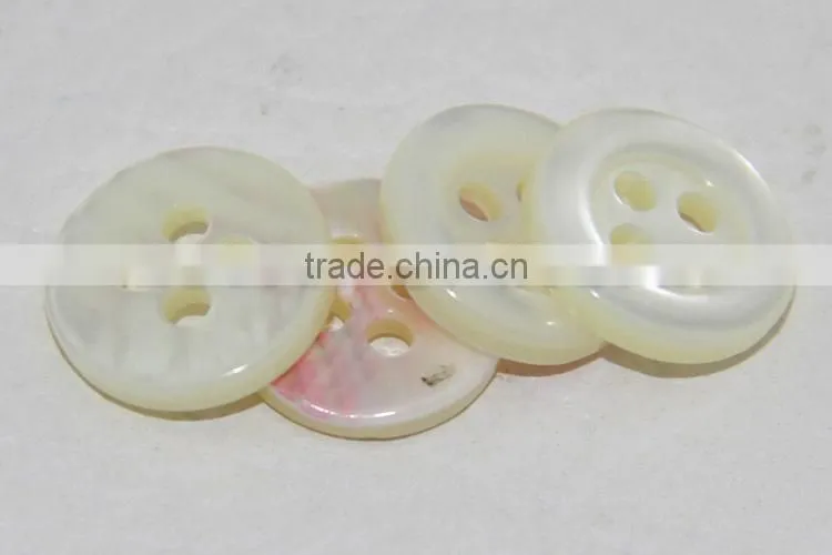 18L 4 Holes Natural Trocas Trochus Shell Shirt Buttons with Round Rim