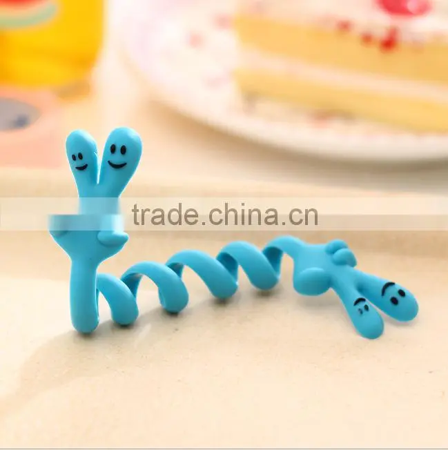 HOT!2016 new product&deformation Silicone finger Bobbin winder