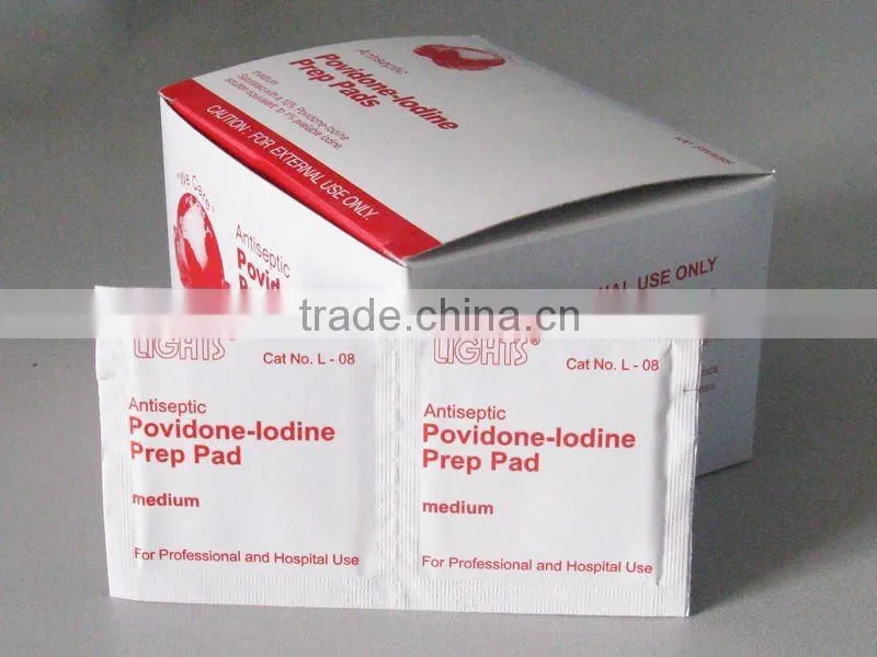 Povidone-iodine pad L 08