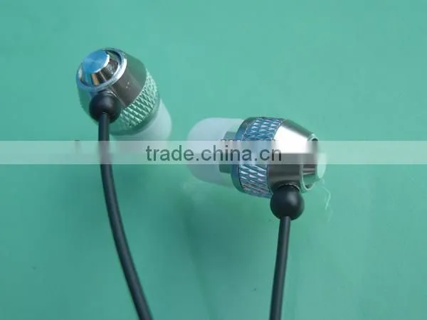 Hot Selling Cheapest Metal Earphones For iphone,mp3 player,tablet