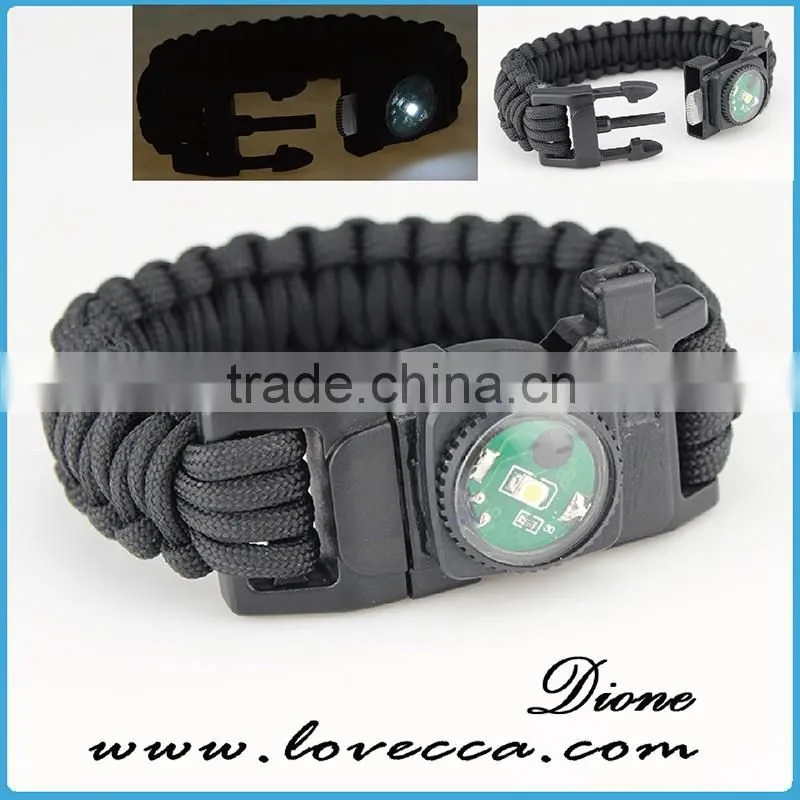 Survival Gear Christmas Paracord Survival Bracelet Fashion Sport Bracelet with Firestarter and Striker