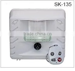 Weather resistant ABS 3-8W ultrasonic rat repellent