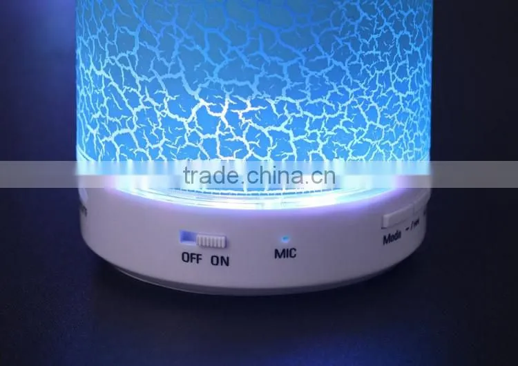 RGKNSE High Quality LED Speaker 300mAh Wireless Bluetooth Speaker with LED Light Brass mini Speaker
