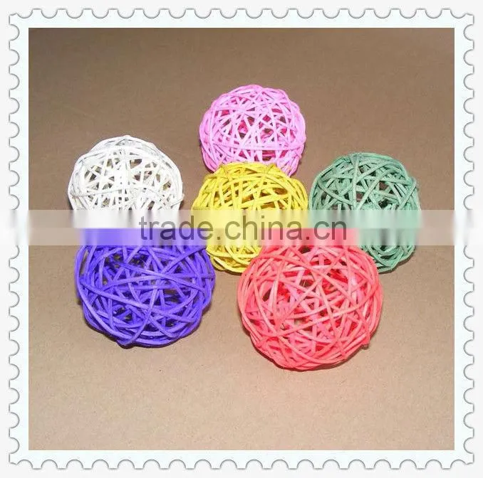 weaving white wicker rattan ball for decoration