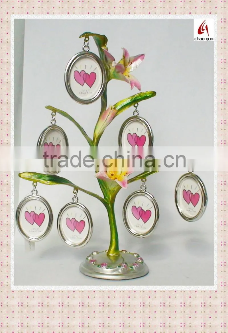 Metal family tree photo frame