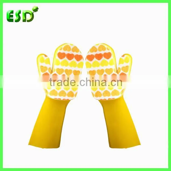 cleaning glove with scouring pad