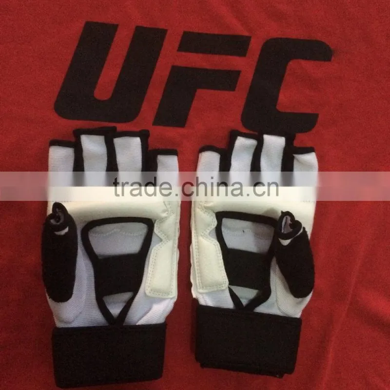 2015 newHalf finger Boxing Glove Adult Taekwondo Gloves Karate Training Gloves