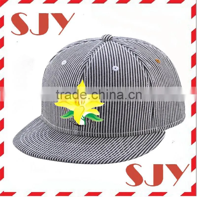 Small Order Custom Design Flat Bill Mesh trucker cap for sale