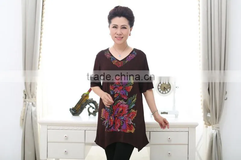 New arrival middle aged ladies V-neck half sleeve beaded flower printed blouse