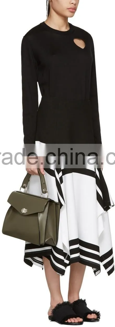 High Quality Wool Blended Crew Neck Heart Cut-Out Black Pullover for Women