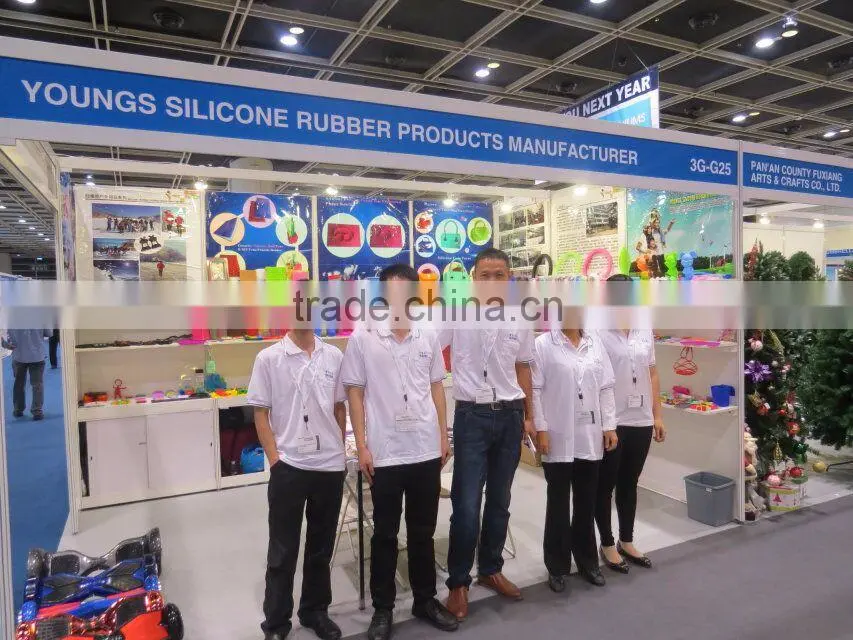Huizhou city factory silicon bracelets, promotional silicon wristbands,magnetic bracelet for unisex
