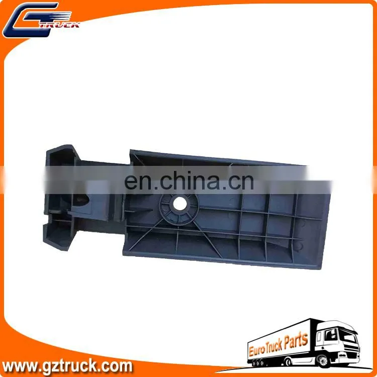 European Truck Auto Body Spare Parts Plastic Rear Mudguard Cover Oem 20721840 for VL Truck Fender Bracket