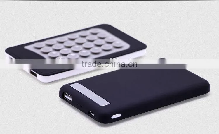 4000mah rechargerable polymer power bank with rubber sucker