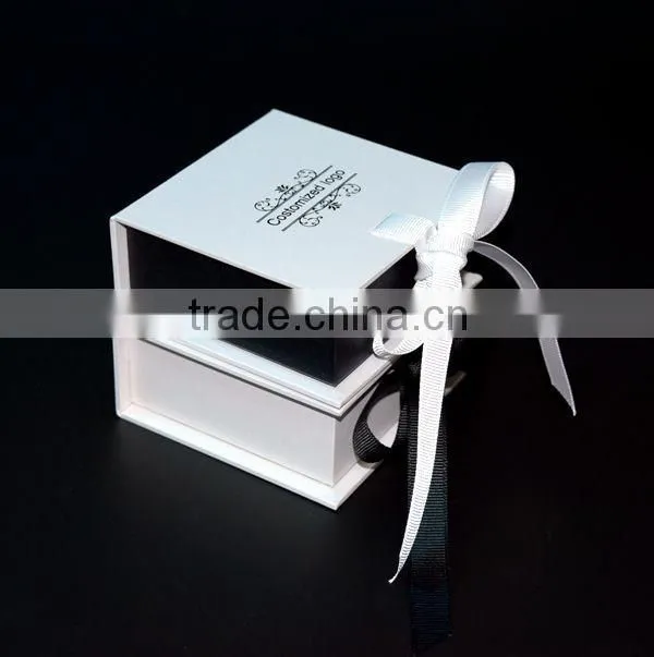 Gift box with ribbon/bow tie gift packaging paper box/custom bow tie box