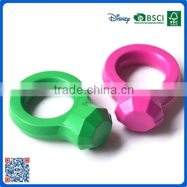 2016 high quality 3D ring shaped 5 colors crayon for school children