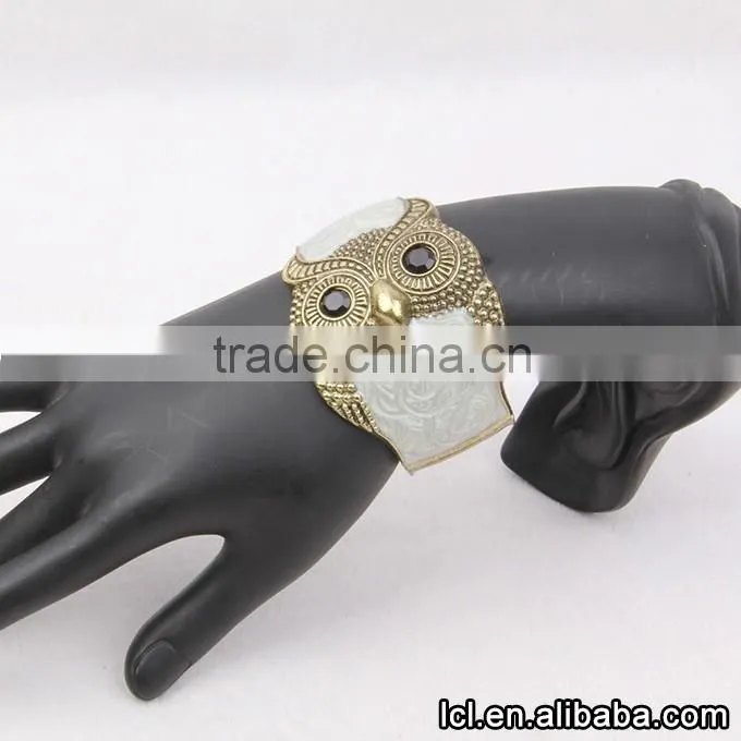 Hot sale vogue jewellers bangles, owl bracelet and bangles