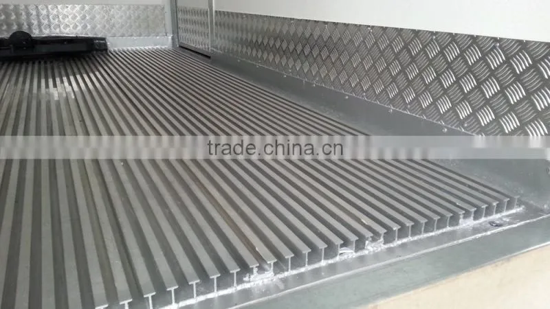 Multifunctional cartering truck made in China