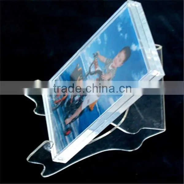 Acrylic photo stands