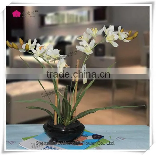 wholesale factory price plastic flower hot sale