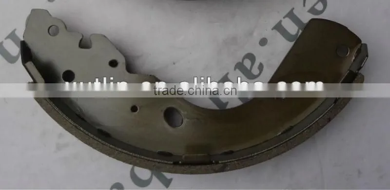 High Quality Nissan Rear Brake Shoe 44060-EB327