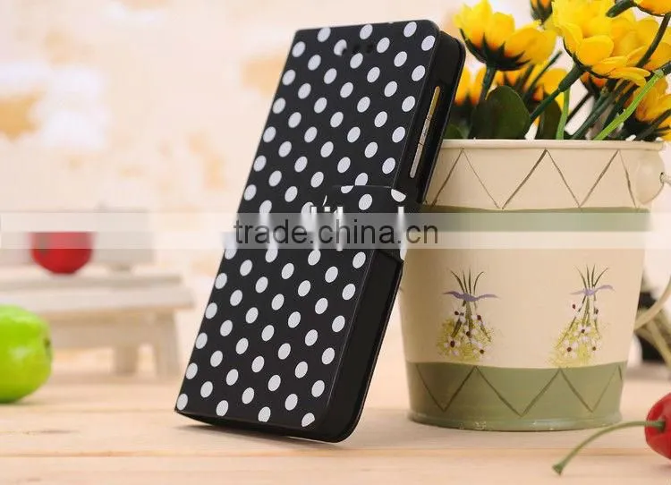 Polka Dot Magnetic Flip PU Leather Case - Compatible for Blackberry Z10