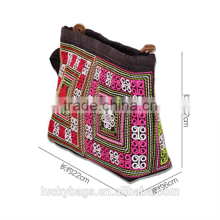 2015 new bag cotton canvas bag the miao embroidery handbag