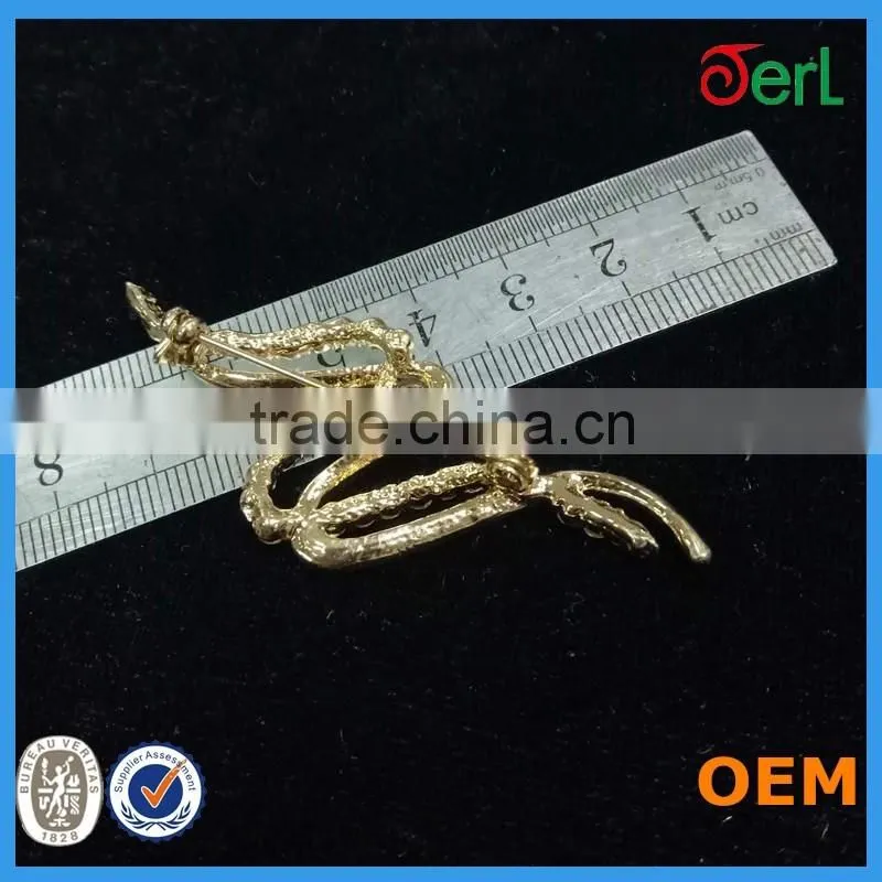 Latest Trendy Design Crystal fashion brooches for mens suits