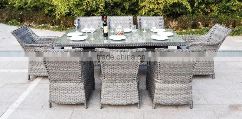 New Outdoor PE Plastic Rattan Material Dinner Table Set