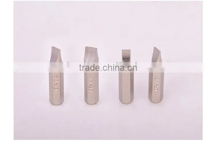 Percussive drilling bit