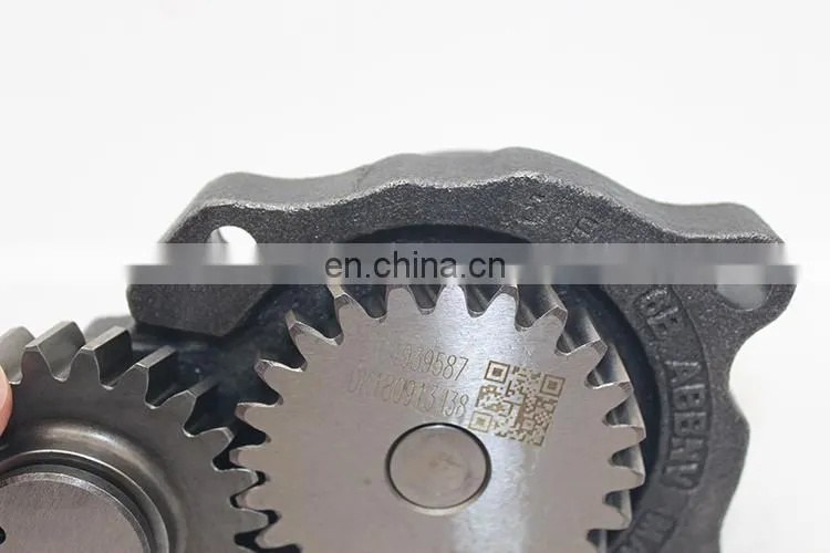 Best Quality Diesel Engine Spare Parts Pump Oil 4939587