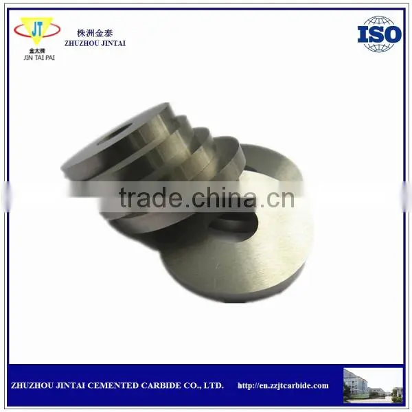 Wearable carbide die