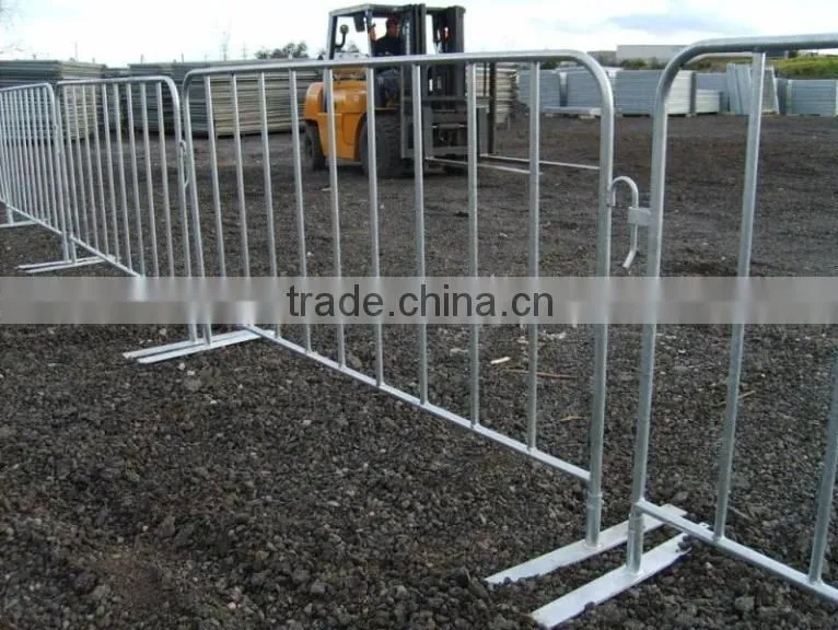 interlocking strong metal temporary road safety Barriers