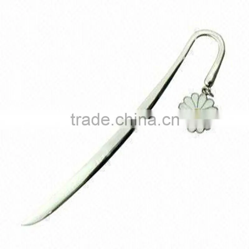 Metal bookmarks with oval design