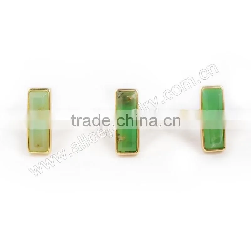 Natural green jade chrysoprase gemstone set into a 18k gold bezel ring
