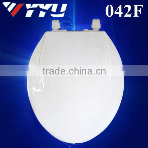 042F round shape plastic fancy toilet seat cover