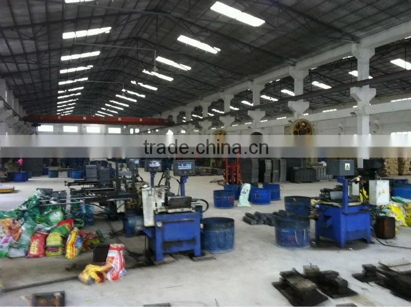 Square single slot upright post / slotted channel