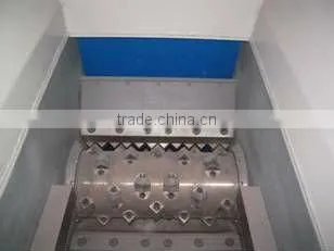 Plastic single shaft shredder