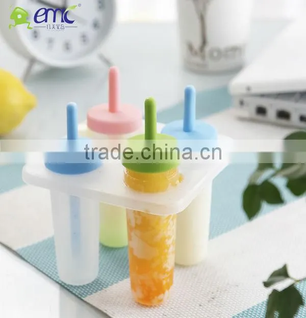 Oval set of 4 plastic ice cream mould with color handle