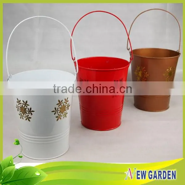 Wholesale large chinease beautiful pot in iron from balcony