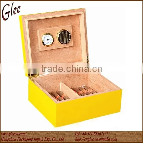 Piano lacquer wooden cigar humidor box