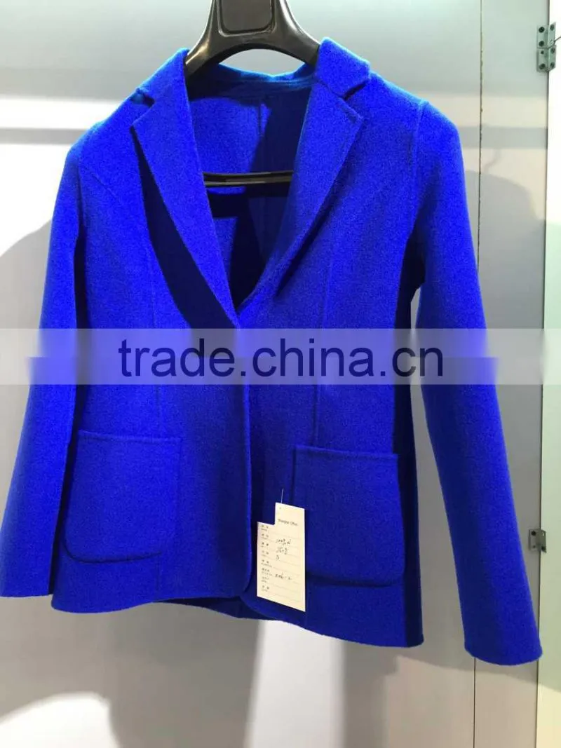 Ladies handle Navy Blue 100% Wool coat for Sring and Fall