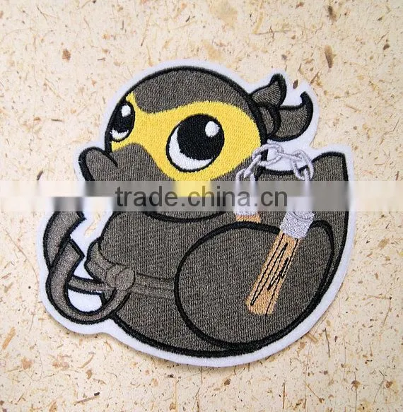 Custom high quality embroidered creative skulls patch for clothes embroidery patch made in china choose size/color