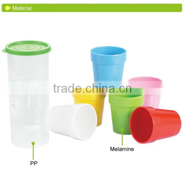 D527 outdoor table with cup holders plastic fork spoon plates knifes cups outdoor set