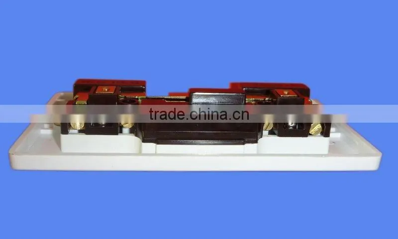 13a switch socket with lamp
