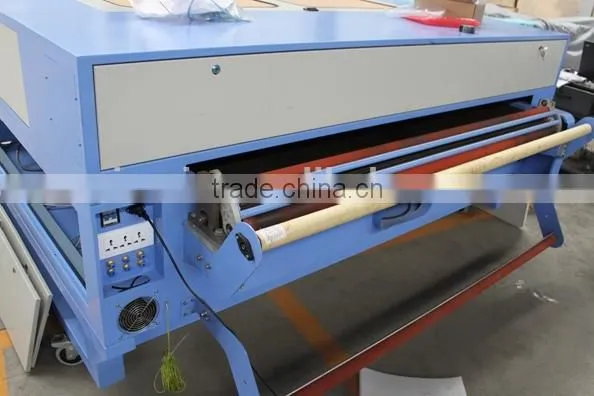 80W /100w/ 150 W Large Area Clothing/Apparel/Garment Professional automatic feeding laser cut fabric