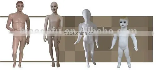 Children mannequins for display window