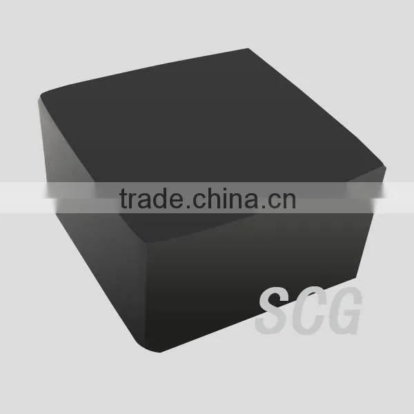 Rectangular ferrite magnet